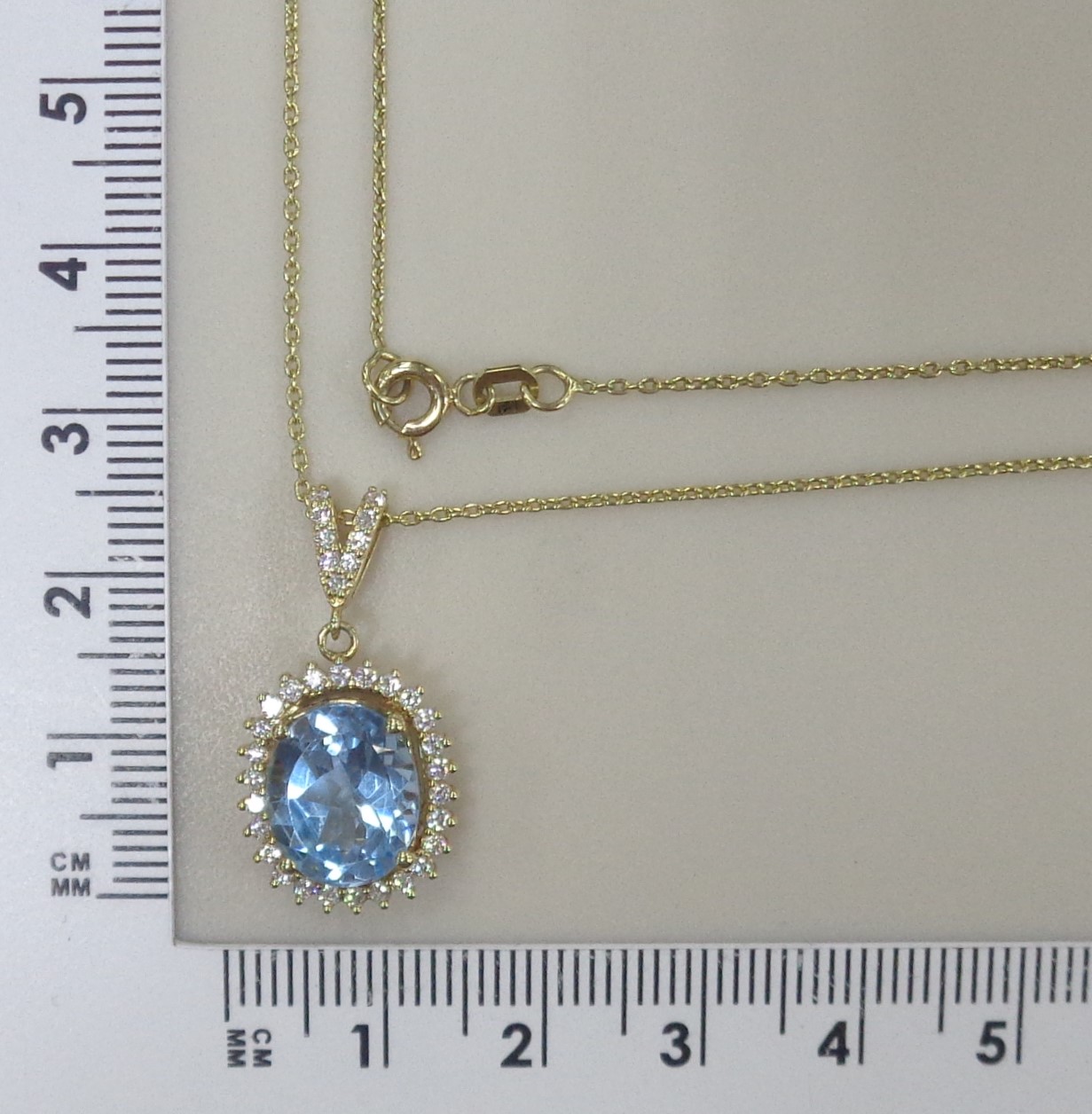 10712-000233 Колье (Au 585)